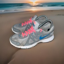Tênis Nike Revolution 2 feminino tamanho 8.5 cinza rosa corrida treinamento academia comprar usado  Enviando para Brazil