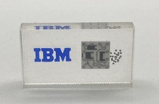 RARO CHIP DE COMPUTADOR IBM Lucite peso de papel microchips IBM Advance Technology comprar usado  Enviando para Brazil