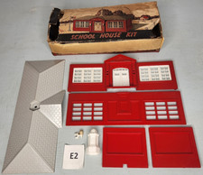 VINTAGE O O27 S 1950's Plasticville RED SCHOOL HOUSE MUITO BOM E2, usado comprar usado  Enviando para Brazil