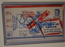 Richard petty signed d'occasion  Expédié en Belgium