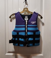 Usado, Colete Speedo Youth Life 50–90 libras aprovado pela USCG estampa listrada azul roxa comprar usado Usado, Colete Speedo Youth Life 50–90 libras aprovado pela USCG estampa listrada azul roxa comprar usado  Enviando para Brazil