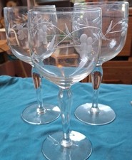 Set wine 7.5 for sale  Oakland