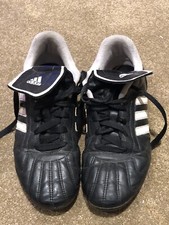 Adidas boys 5.5 for sale  Lexington