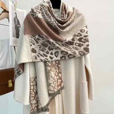 Etole femme beige d'occasion  Solliès-Pont