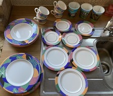 Lightweight plastic plates for sale  UK