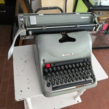 Macchina scrivere olivetti usato  Cecina