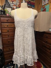 Vestido de verão Hollister floral feminino branco tamanho M comprar usado Vestido de verão Hollister floral feminino branco tamanho M comprar usado  Enviando para Brazil