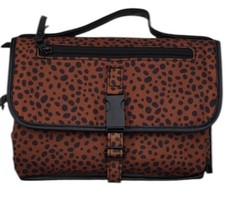 Usado, Trocador de fraldas Dockatot trocador de fraldas almofada de viagem leopardo chita comprar usado  Enviando para Brazil