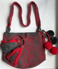 Usado, Autêntica bolsa colombiana 100% Wayuu vermelha e cinza comprar usado  Enviando para Brazil
