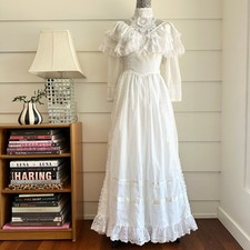 romantic wedding dress for sale  Lomita