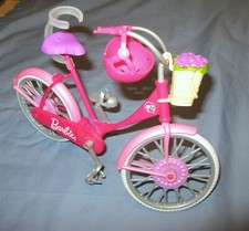 Barbie Mattel 2013 Let’s Go Bike! Conjunto de flores cesta capacete bicicleta rosa em excelente estado usado comprar usado  Enviando para Brazil