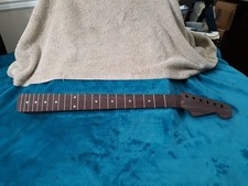 Usado, Braço Stratocaster de jacarandá sólido WD - 22 trastes (25352) comprar usado Usado, Braço Stratocaster de jacarandá sólido WD - 22 trastes (25352) comprar usado  Enviando para Brazil