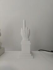 Statua con basamento usato  Fossato di Vico