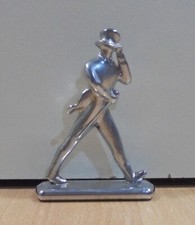 JOHNNIE WALKER UÍSQUE ESCOCÊS PUBLICIDADE SUPORTE DE PAPEL METAL ESTÁTUA comprar usado  Enviando para Brazil