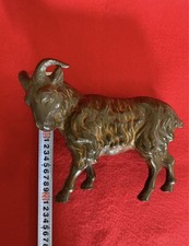 Figurine chèvre bonne d'occasion  Expédié en France