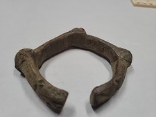 Bracciale moneta tribale usato  Spedire a Italy