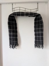 écharpe homme noir d'occasion écharpe homme noir d'occasion  Guise