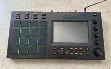 Akai Professional MPC controlador de máquina de bateria sensível ao toque com tela sensível ao toque LEIA comprar usado  Enviando para Brazil