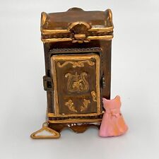 Vintage wardrobe trinket for sale  Fenton