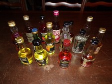 Lot mignonettes d'occasion  Ciry-le-Noble