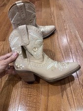 Dingo primrose embroidered for sale  Luling