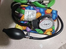 Usado, Kit de esfigmomanômetro e estetoscópio médico Prestige com estojo de transporte (roxo/preto) comprar usado  Enviando para Brazil