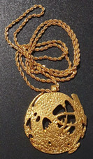 Collier pendentif doré d'occasion  Ambierle