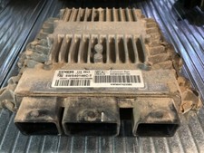 Centralina motore ecu usato  Rosignano Marittimo