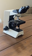 Microscópio Olympus com quatro (4) objetivas comprar usado  Enviando para Brazil