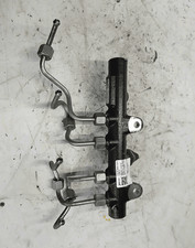 175215346r distributore carbur usato 175215346r distributore carbur usato  Italia