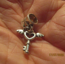 Ancien petit pendentif d'occasion  Charnay-lès-Mâcon