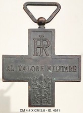 Croce valor militare usato  Milano