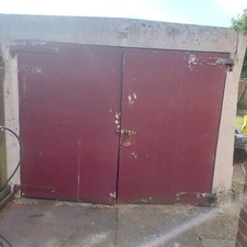 Free concrete sectional for sale  SOUTHAMPTON