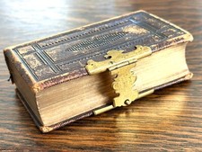 antique bible for sale  Fayetteville