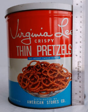 Vintage Virginia Lee Pretzels Lata Lojas Americanas Acme Philadelphia PA #21592 comprar usado  Enviando para Brazil