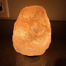 Himalayan salt lamp for sale  Yankton