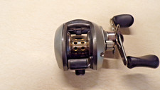 MOLINETE DE PESCA BASS PRO SHOPS - QUALIFICADOR - RELAÇÃO DE ENGRENAGEM 6:3:1 - 7 ROLAMENTOS DE ESFERAS, usado comprar usado  Enviando para Brazil