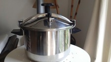 Ancienne cocotte minute d'occasion  Amiens-