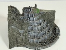 Senhor dos Anéis Minas Tirith Sideshow WETA Colecionável Tolkien Base Ausente comprar usado Senhor dos Anéis Minas Tirith Sideshow WETA Colecionável Tolkien Base Ausente comprar usado  Enviando para Brazil