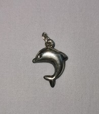 Ciondolo charm delfino usato  Milano
