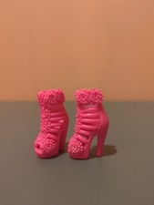 chaussures barbie d'occasion chaussures barbie d'occasion Expédié en Belgium