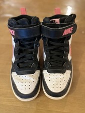 Chaussure nike enfant d'occasion  Bourg-Saint-Maurice