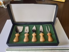 Set coltelli taglia usato  Malalbergo