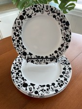 Usado, (4) Pratos de jantar Disney Mickey Mouse em todos os rostos pratos imaculados!! Qtd. 4 comprar usado  Enviando para Brazil
