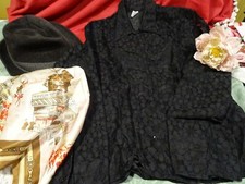 Lott42 corsage noir d'occasion  Saint-Cyprien