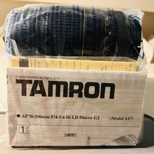 Teleobiettivo tamron af70 usato  Italia