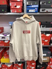 Size supreme box d'occasion  Expédié en Belgium