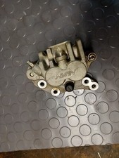 Pinza freno anteriore usato  Scandiano