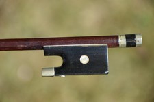 Old FRENCH VIOLA / ALTO BOW, MAIRE work 1850, RAFFIN certificate, used condition comprar usado Old FRENCH VIOLA / ALTO BOW, MAIRE work 1850, RAFFIN certificate, used condition comprar usado  Enviando para Brazil