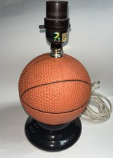 Belo abajur de mesa de basquete quarto infantil luz noturna leve sem sombra cerâmica, usado comprar usado  Enviando para Brazil